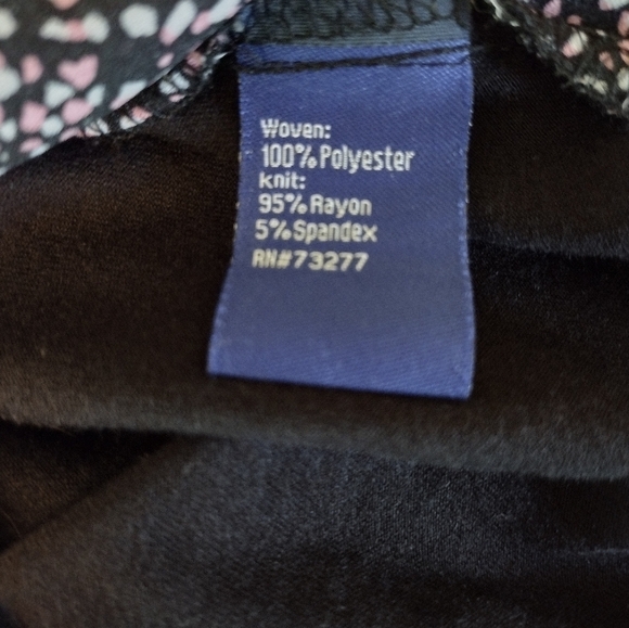 APT. 9 1/4 Zip Top - Picture 4 of 4